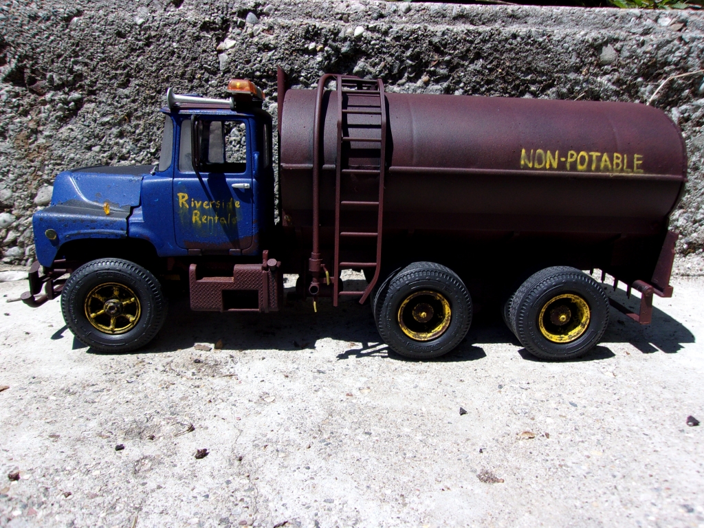 Model Truck Builder .com