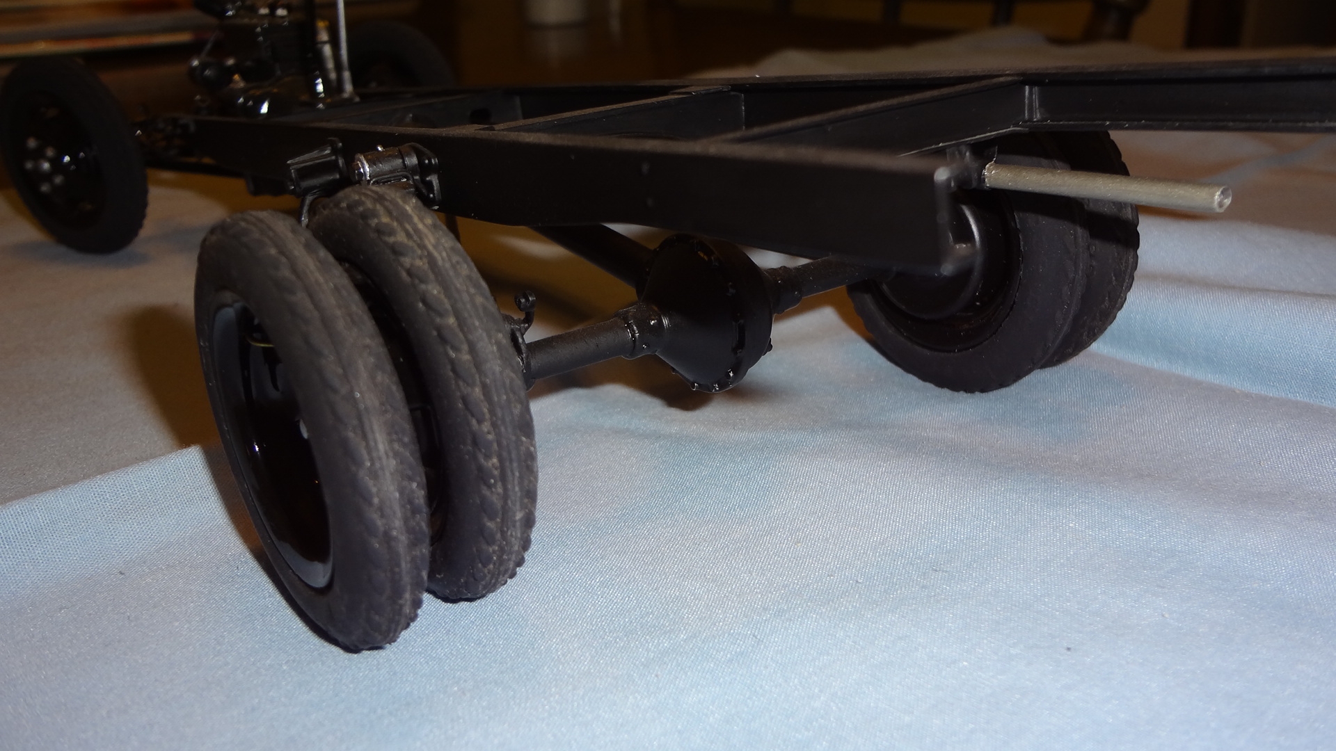 Model Truck Builder .com