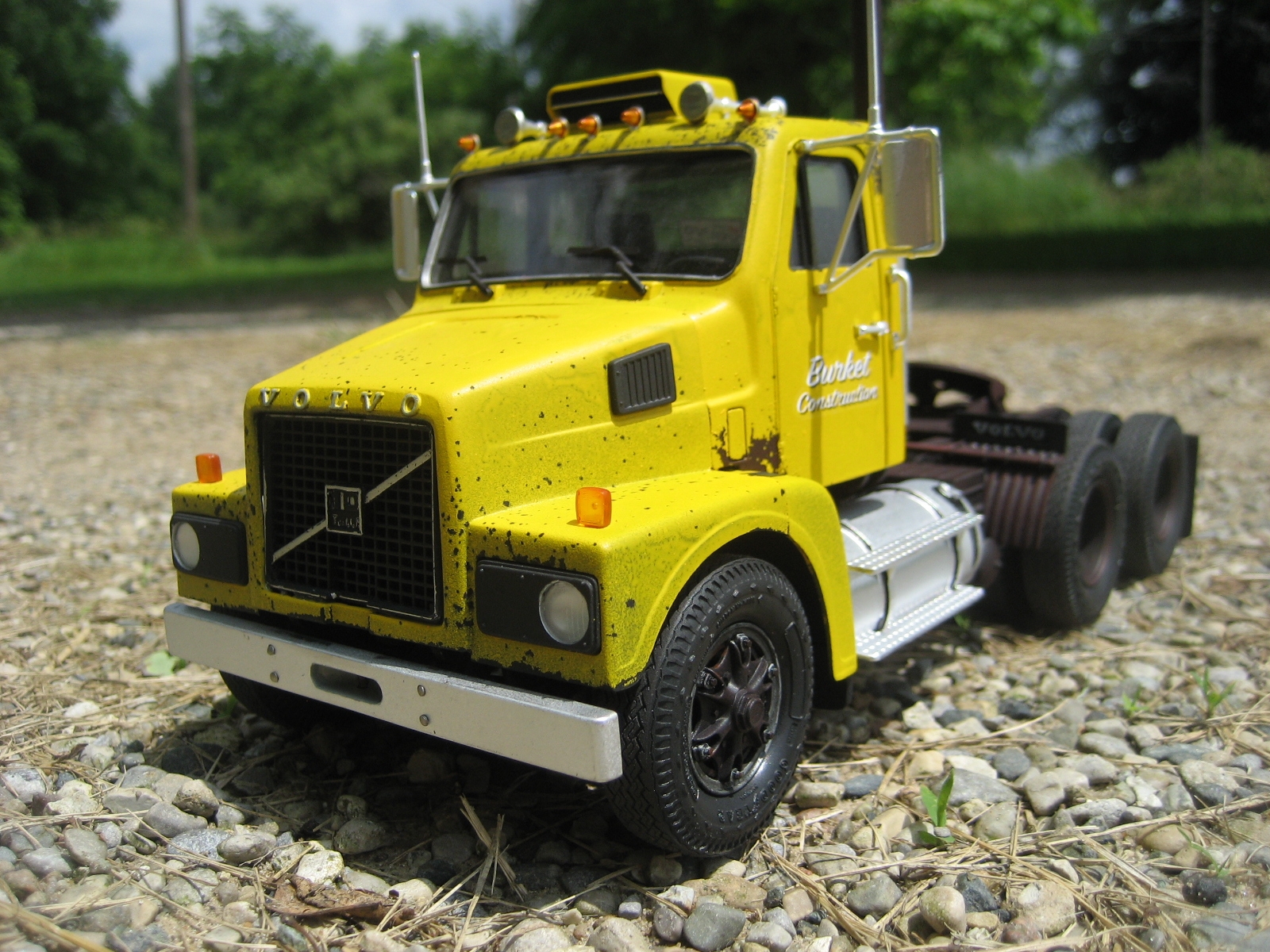 Volvo truck builder