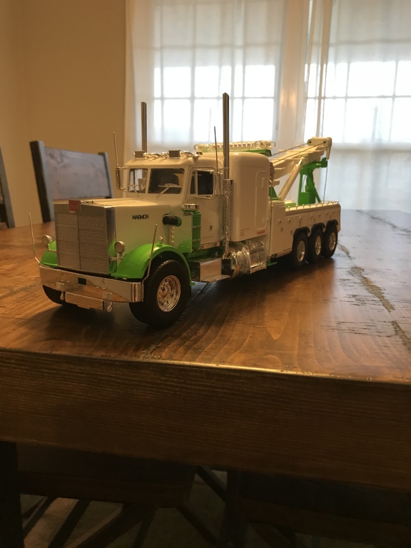 Model Truck Builder .com