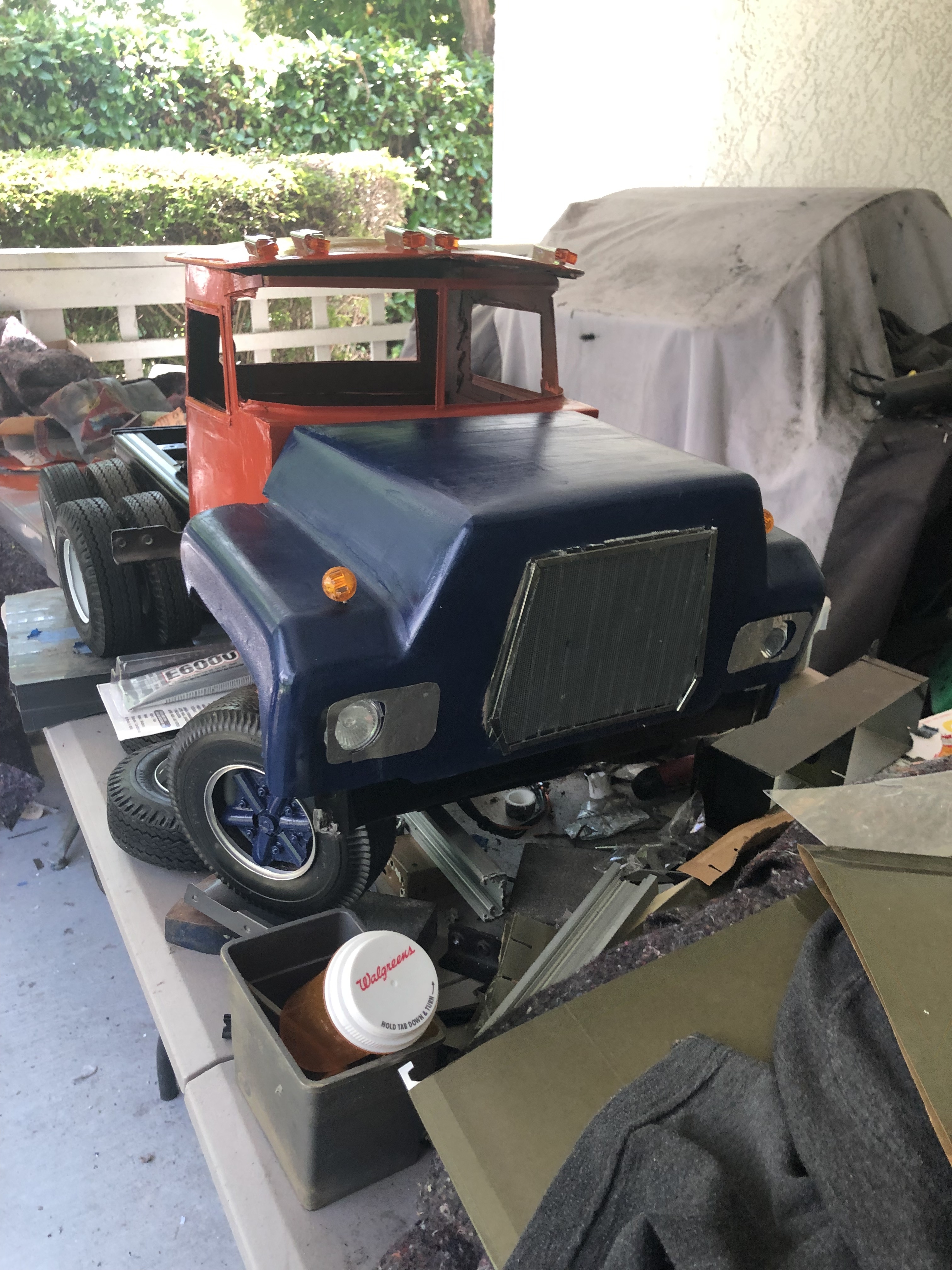 Model Truck Builder .com