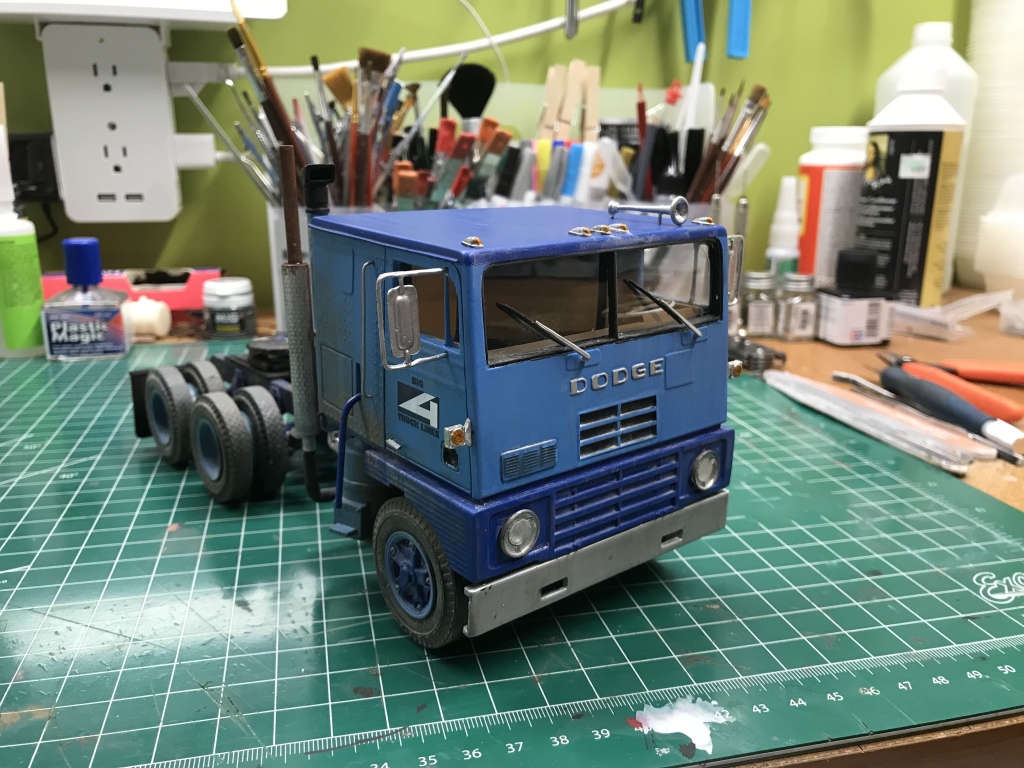 Model Truck Builder