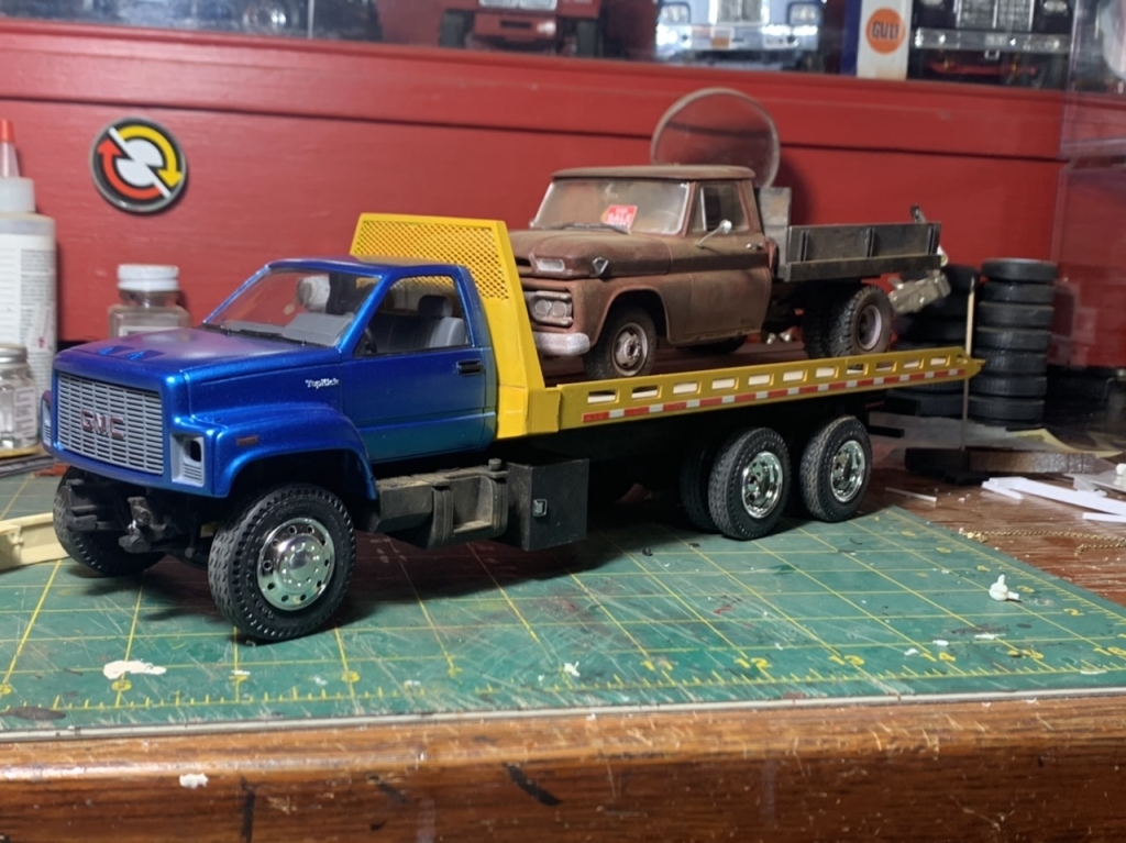 Model Truck Builder