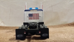 Revell Peterbilt 359 12 14 20 8.jpg