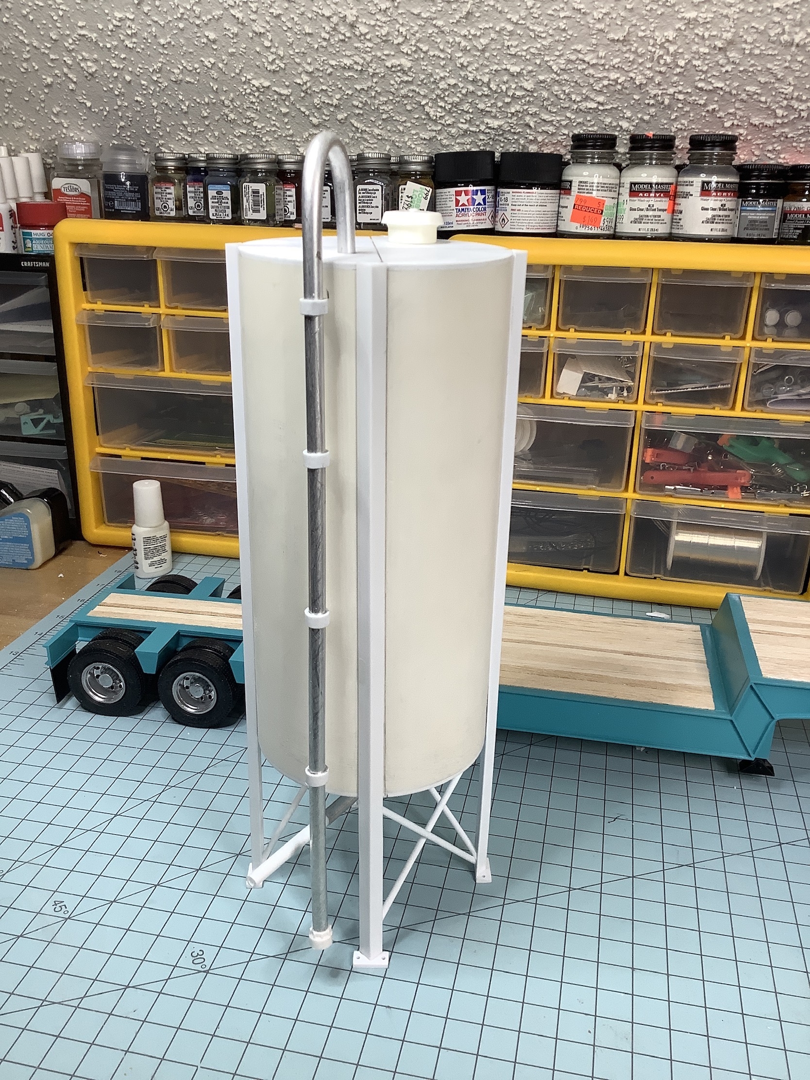 Model Truck Builder .com